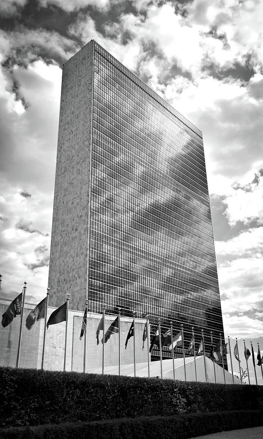 New York City United National Headquarters Black and White Painting by Christopher Arndt