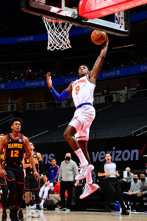 New York Knicks v Atlanta Hawks Photograph by Scott Cunningham