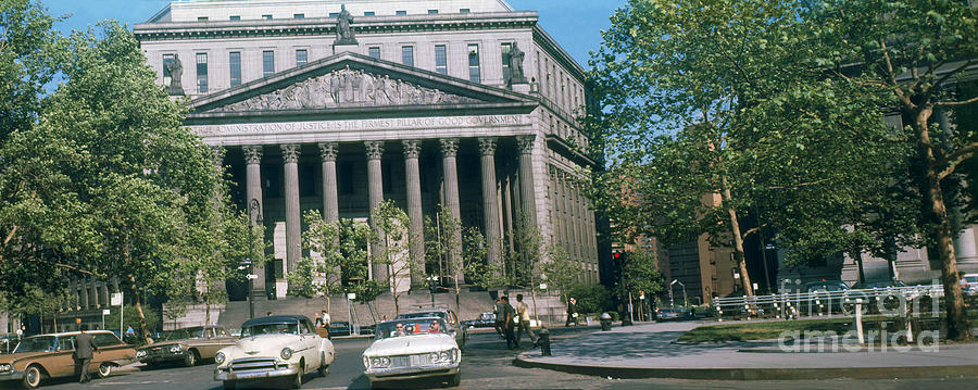 New York State Supreme Court, 1960s Photograph by Science Source