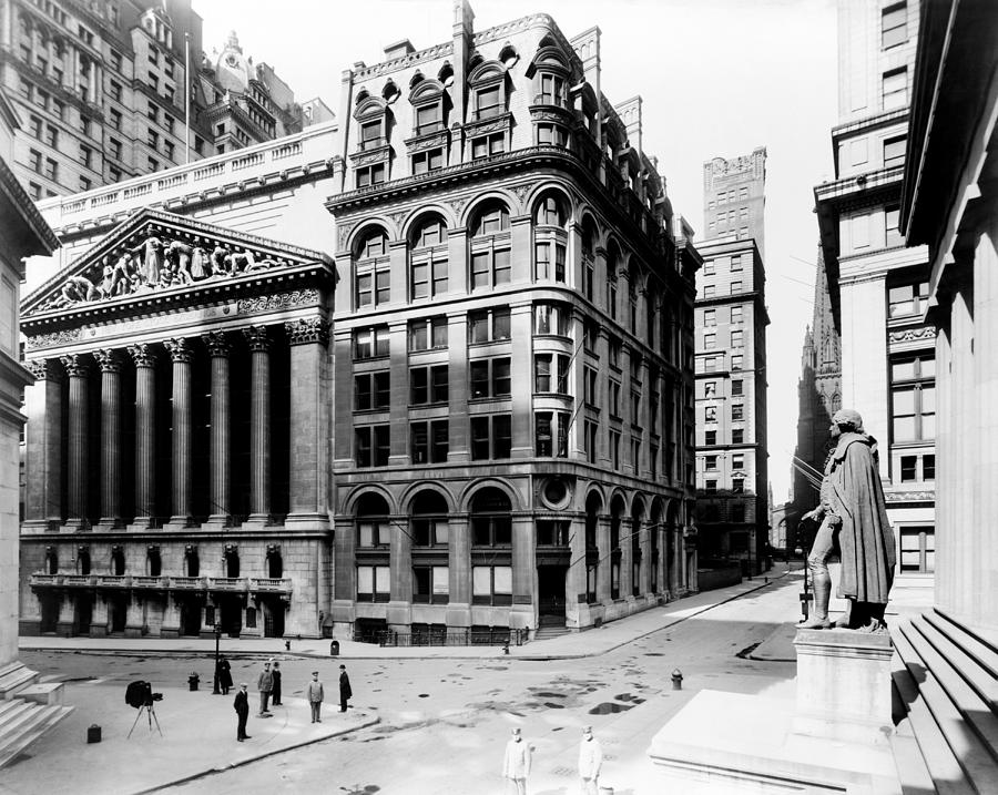  New York Stock Exchange - Irving Underhill - Circa 1921 Photograph by War Is Hell Store