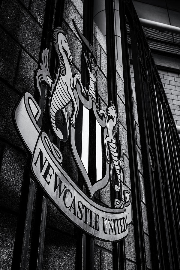 Newcastle United Crest Ad0152 Photograph