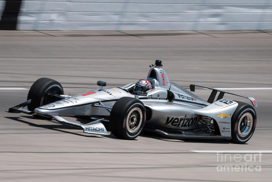 Newgarden heading for the home stretch Photograph by Paul Quinn