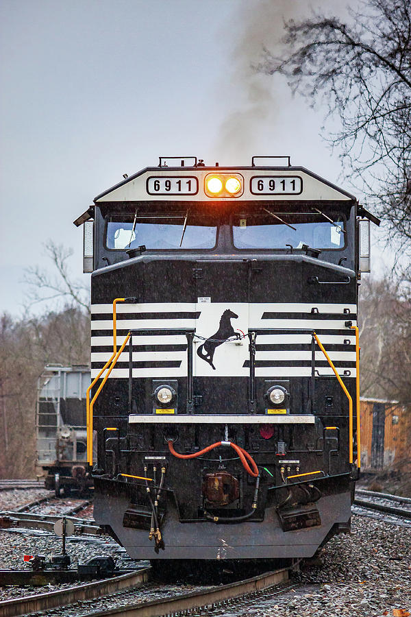 Newly Rebuilt SD60E 6911 Photograph by Greg Booher