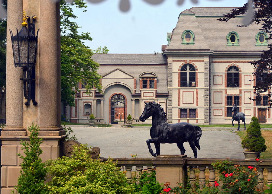 Newport Equestrian Theme Mansion Photograph by Carla Parris