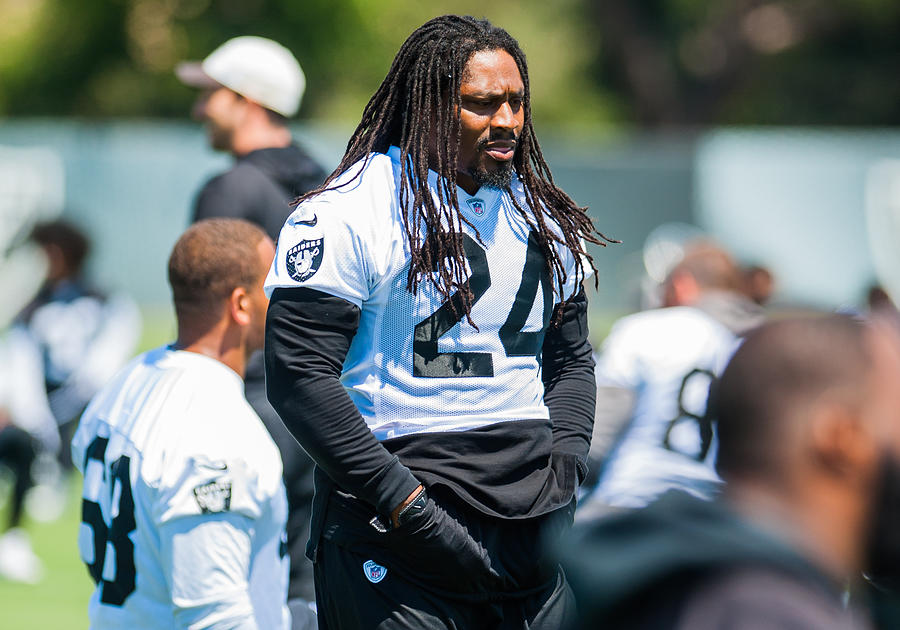 NFL: MAY 23 Raiders OTA Photograph by Icon Sportswire