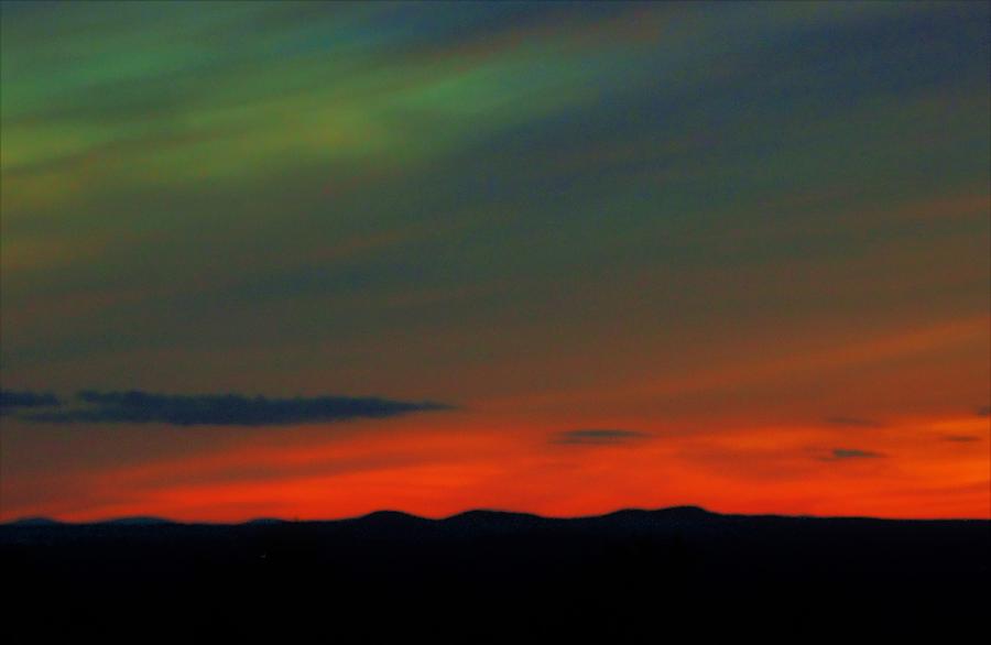 - NH Mountain Sunset Photograph by THERESA Nye