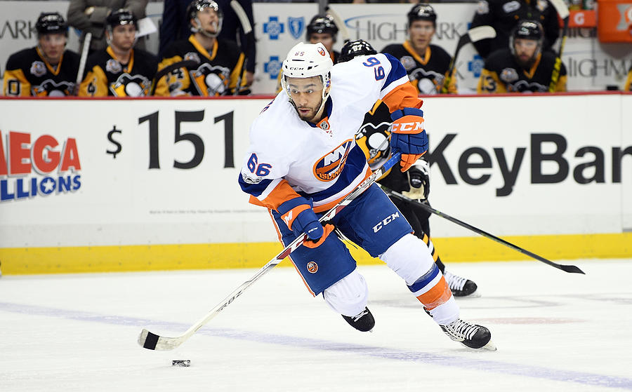 NHL: MAR 24 Islanders at Penguins Photograph by Icon Sportswire