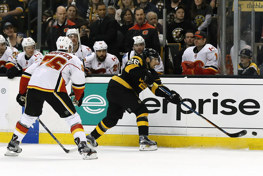 NHL: NOV 25 Flames at Bruins Photograph by Icon Sportswire