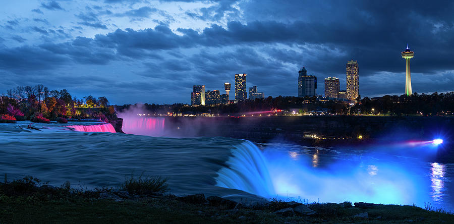 Niagara Blues With A Little Red Photograph by Mark Papke