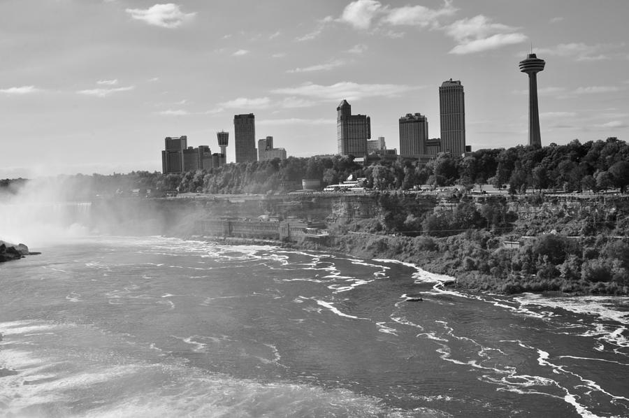 Niagara Falls Photograph by Joe Burns