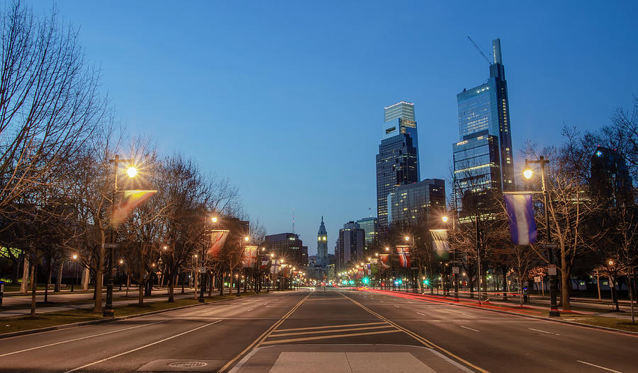 Night in Philadelphia - The Parkway Photograph by Philadelphia Photography
