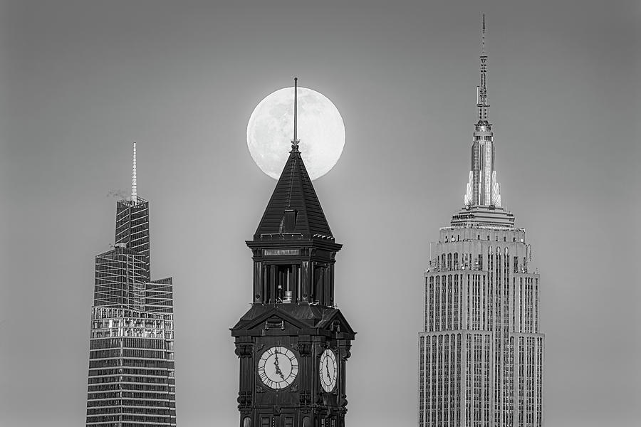 NJ NYC Crosses State Lines BW Photograph by Susan Candelario