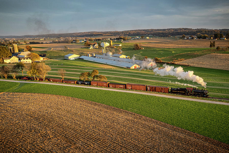 Norfolk and Western 4-8-0 steam locomotive 475 westbound at Strasburg PA Photograph by Jim Pearson