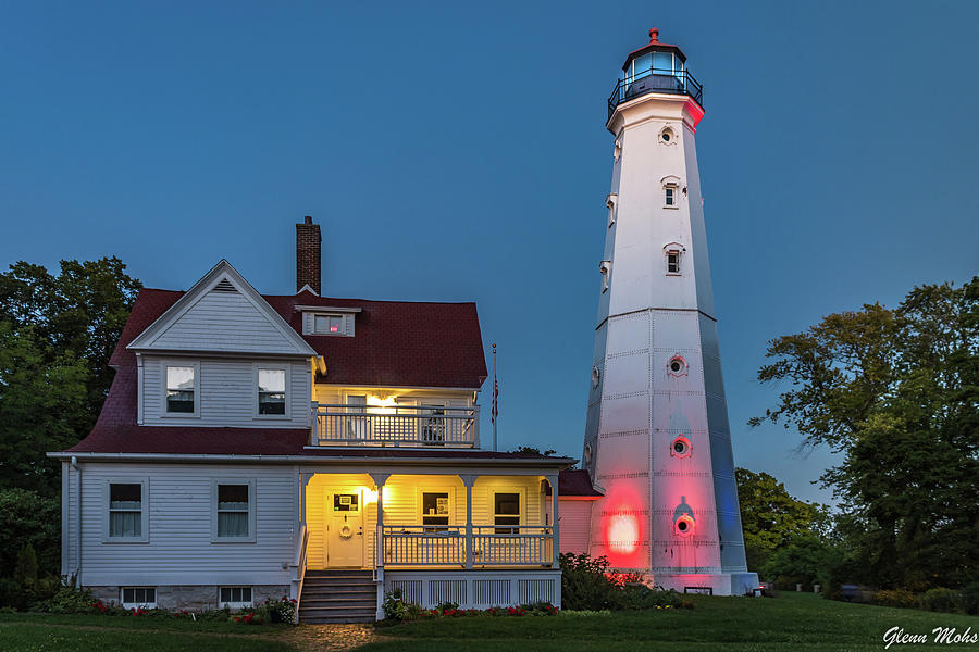 North Point Lighthouse Photograph by GLENN Mohs