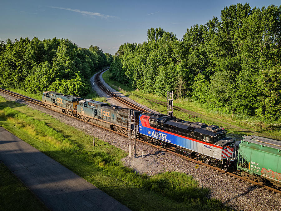 Northbound CSX 648 with Metra 97 trailing at Mortons Gap Ky Photograph by Jim Pearson