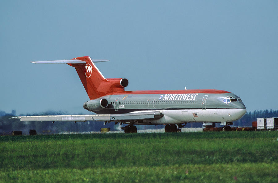 Northwest Airlines Boeing 727 at Miami Photograph by Erik Simonsen