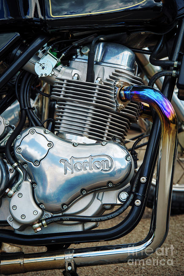 Norton Commando 961 SE Motorcycyle Engine Photograph by Tim Gainey