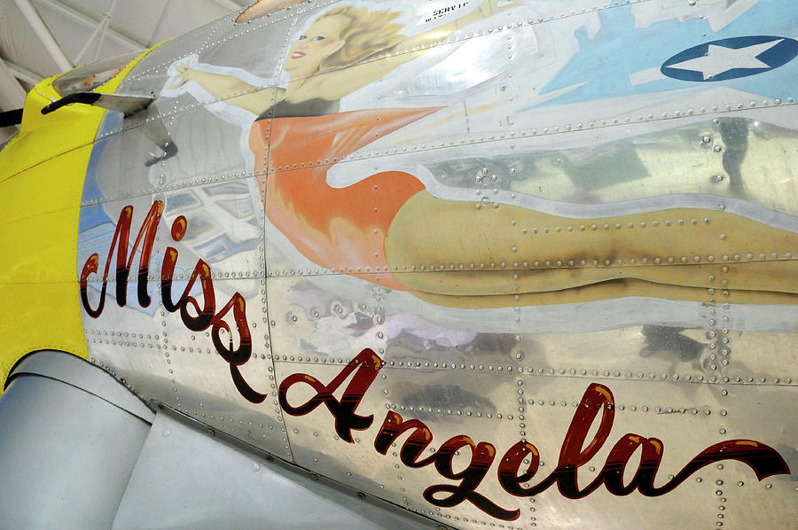 Nose Art on Boeing B-17 Flying Fortress Photograph by Kevin Oke