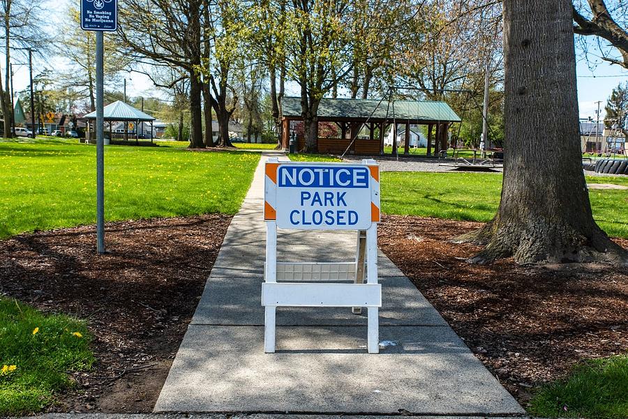 Notice Park Closed Photograph by Tom Cochran - Fine Art America