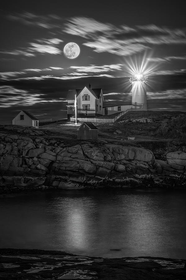 Nubble Hunters Full Moon BW Photograph by Susan Candelario