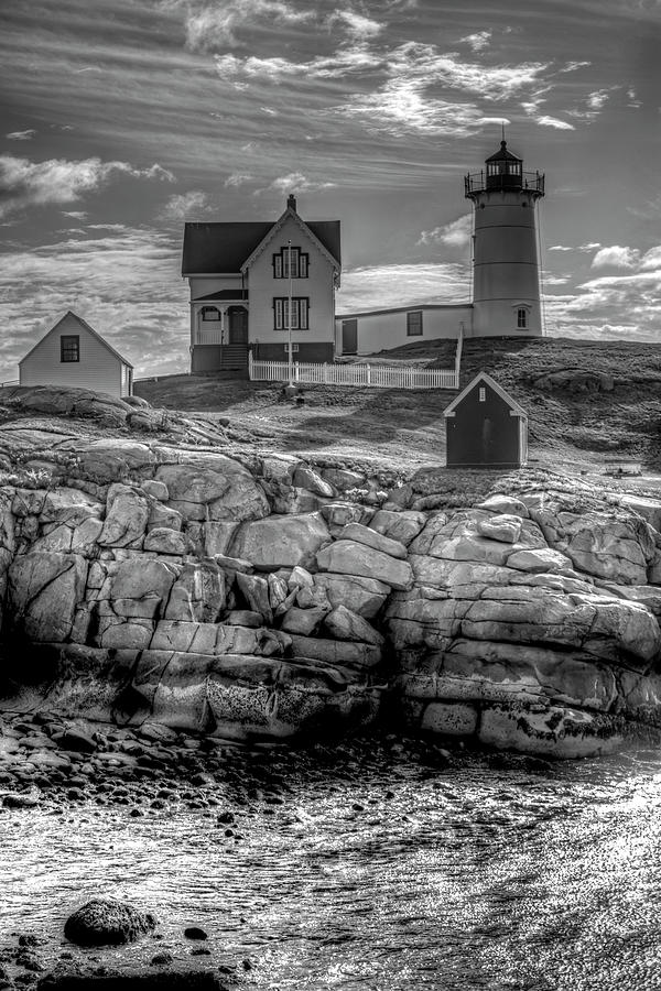 Nubble Lighthouse Photograph by Robert Harris