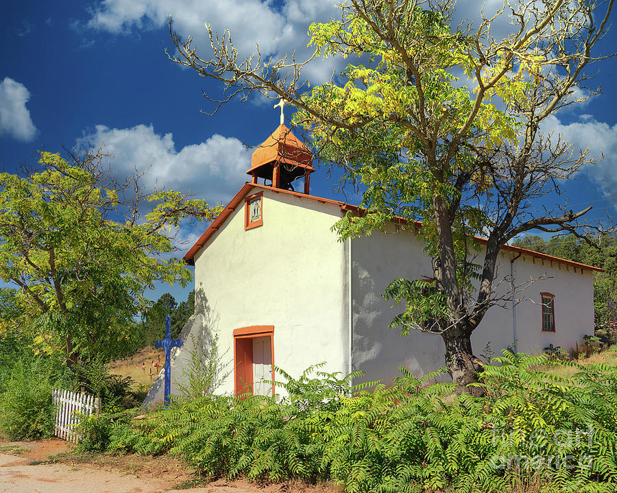 Nuestra Senora De La Luz At Canoncito - Horizontal Photograph by Priscilla Burgers