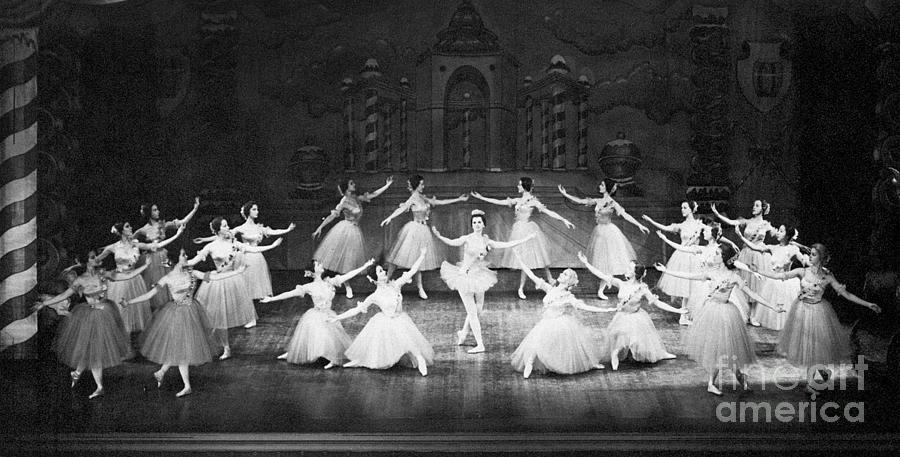nutcracker scene 2 march