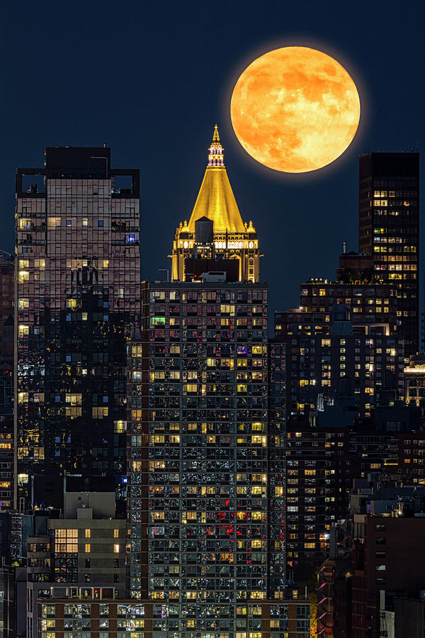 NY Life NYC Full Moon Photograph by Susan Candelario