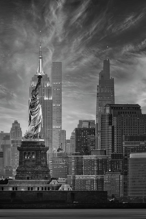 NYC Classic Icons V BW Photograph by Susan Candelario