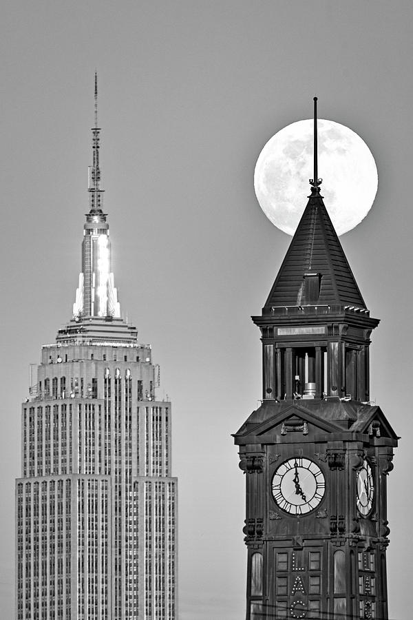 NYC NJ Crosses State Lines BW Photograph by Susan Candelario
