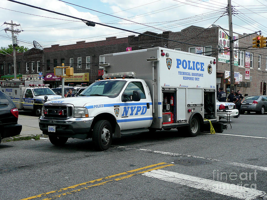 NYPD, Hostage, Emergency Service, ESS, ESU, REP, Truck, Barricaded, Guns, Weapons, Robbery, GUNS, We Photograph by Steven Spak