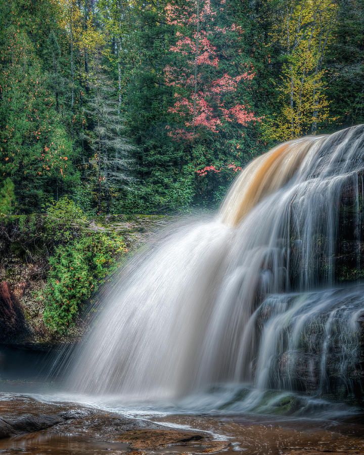 O Kun-de-kun Falls Photograph by Brad Bellisle