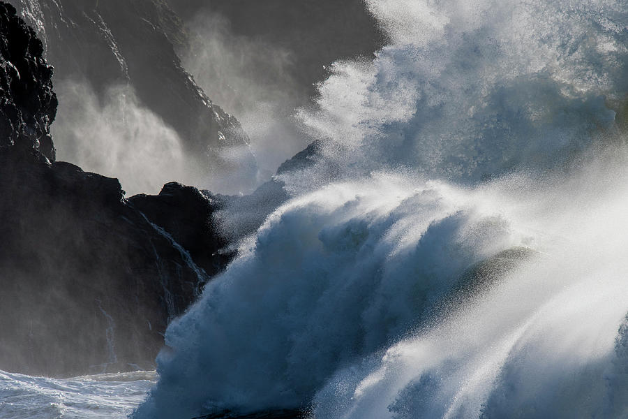 Bounding Main Photograph - Ocean Spray  by Robert Potts
