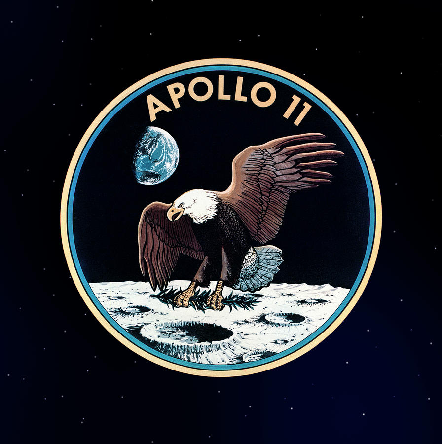 apollo 11 emblem        
        <figure class=