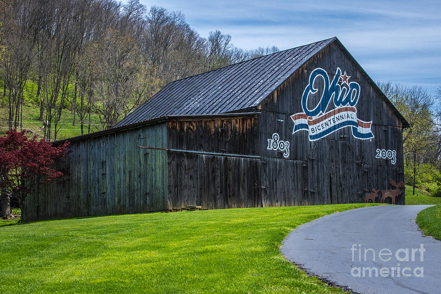 Ohio Bicentennial Barn - Ripley - Brown County Photograph by Gary Whitton