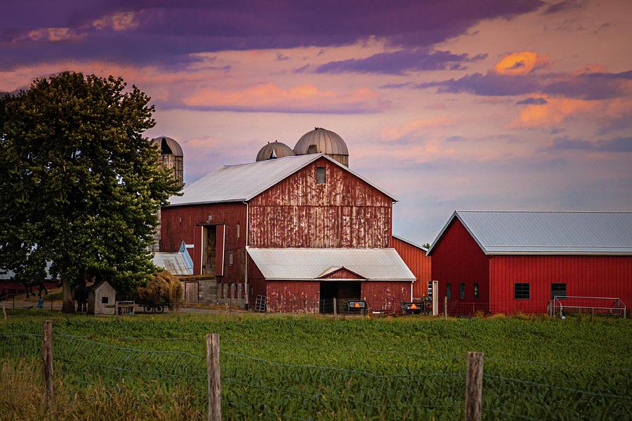 Farm Photograph - Ohio Red Barn by Linda Unger