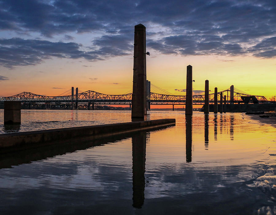 Ohio River Sunrise In Louisville Photograph by Dan Sproul