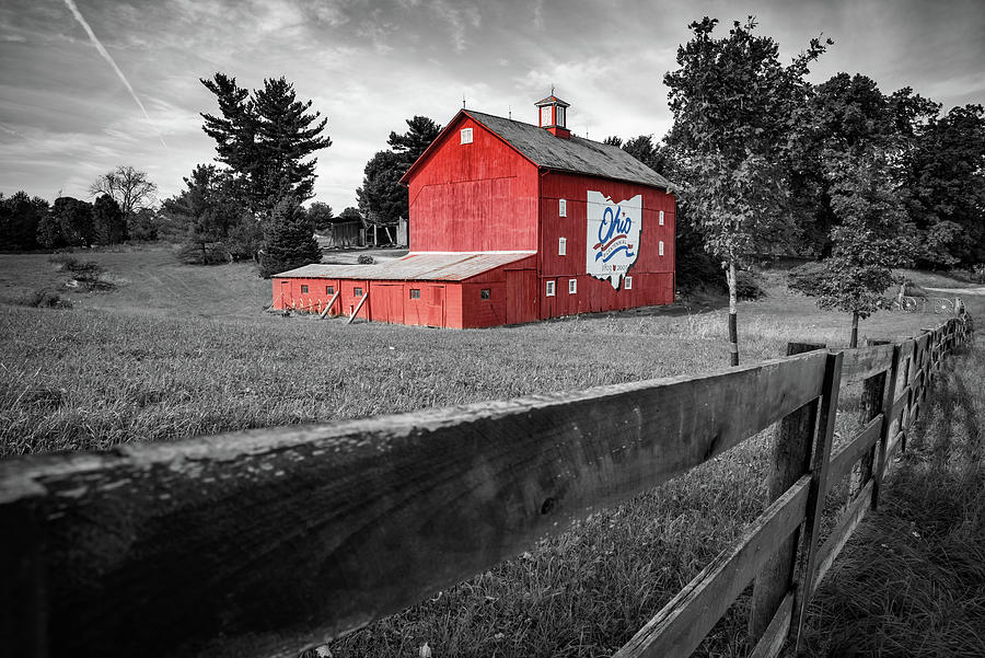 Ohio State Bicentennial Barn in Selective Coloring Photograph by Gregory Ballos