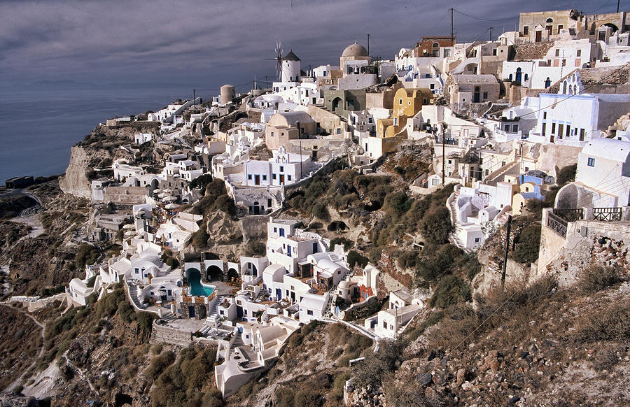 Oia Photograph by Photo by Victor Ovies Arenas