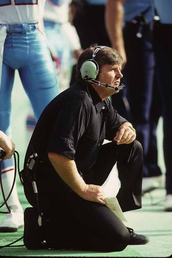 Oilers Jerry Glanville Photograph by George Gojkovich