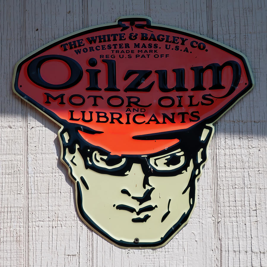 Oilzum oil sign Photograph by Flees Photos
