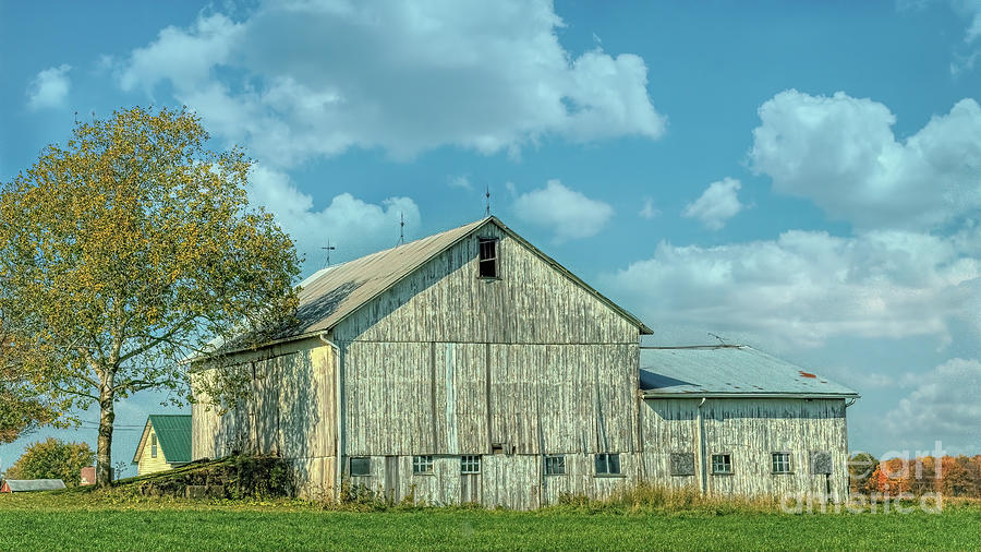 Old Amish Autumn Barn Photograph by Janice Pariza