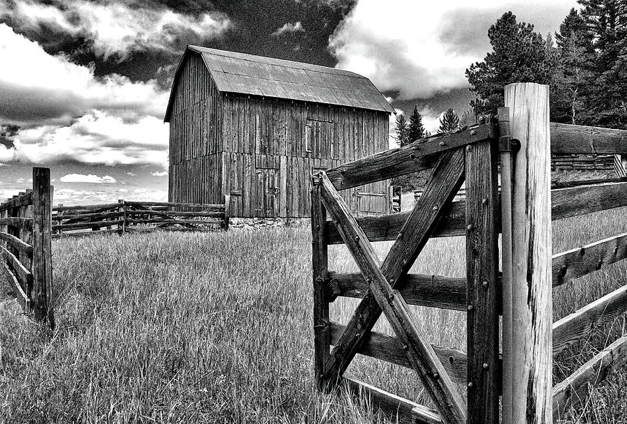 Old Barn, Colorado Photograph by Bob Falcone