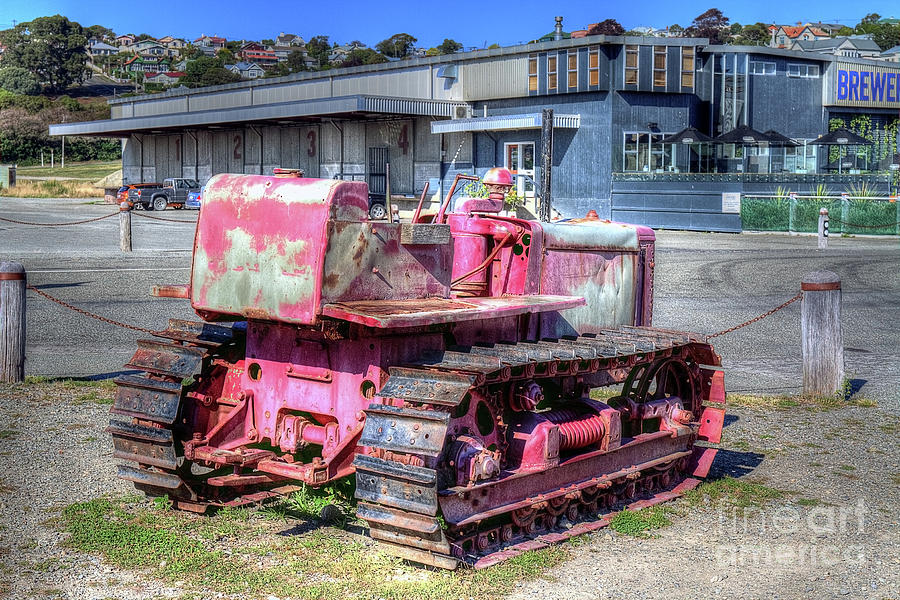 Old Bulldozer Photograph by Elaine Teague