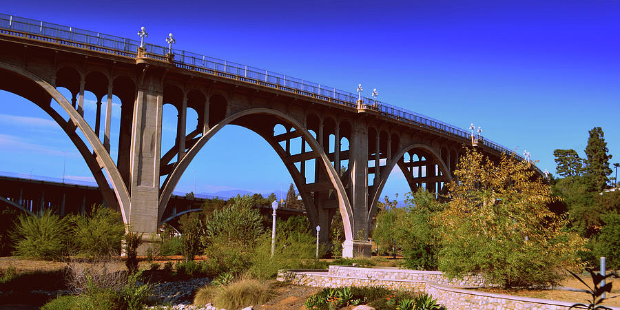 Old Colorado Street Bridge - Pasadena Photograph by Glenn McCarthy Art and Photography