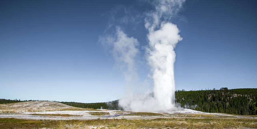 Old Faithful Geyser Eruption Photograph by Vagabondpixels - Pixels