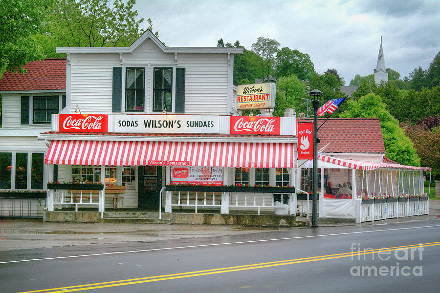 American Old-Fashioned Ice Cream Parlor