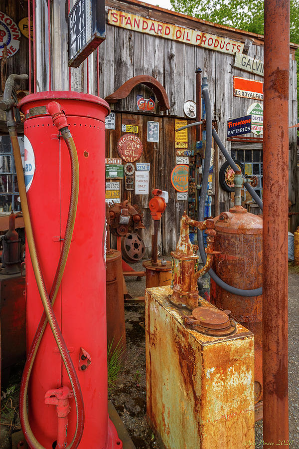 Old Gas station 06 Photograph by Mike Penney - Fine Art America