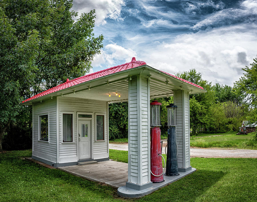 Old Gas Station Photograph by James Barber