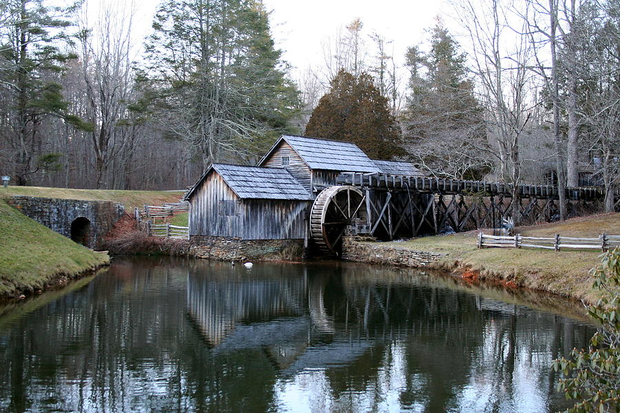 Old Mill Photograph by Dale Stiles - Fine Art America